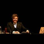 Javier Milei participó de un homenaje a Adam Smith junto al economista Juan Carlos de Pablo. Javier Milei participó de un homenaje a Adam Smith junto al economista Juan Carlos de Pablo.