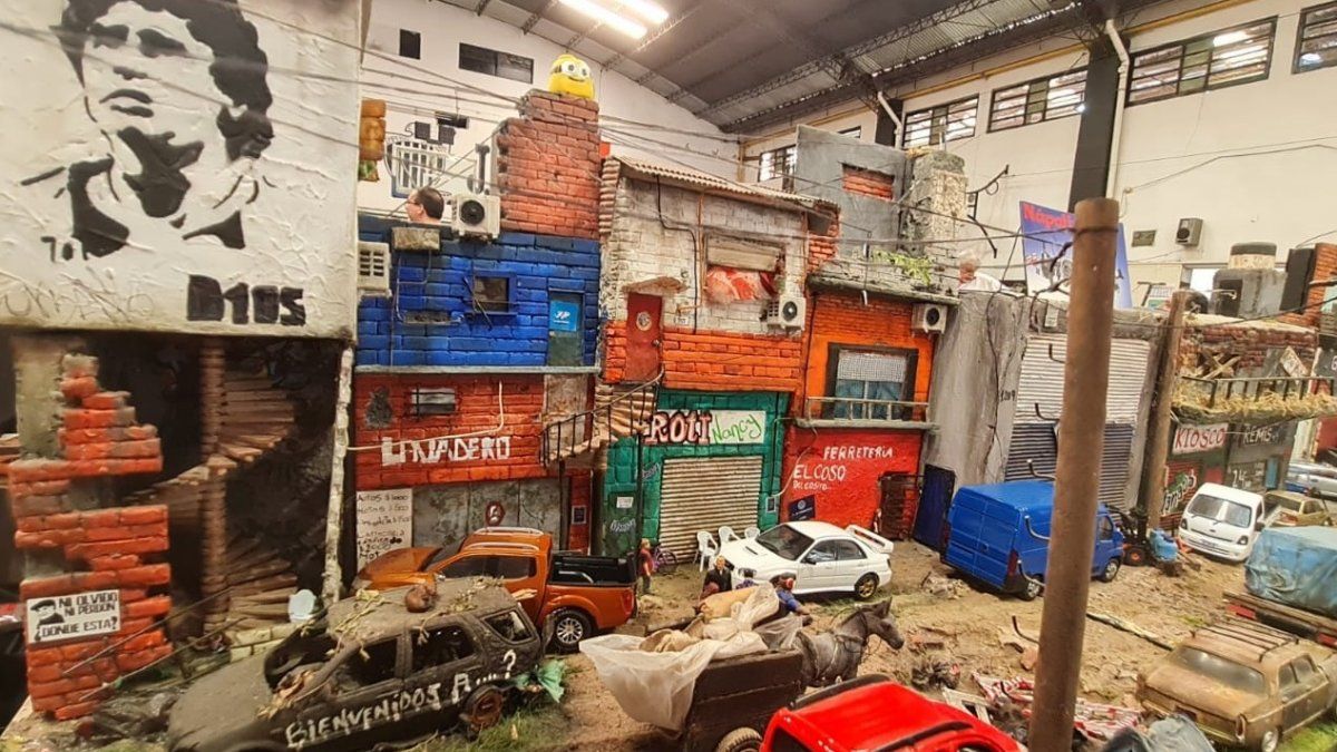 El conurbano bonaerense hecho maqueta se inspiró, lo creó a escala y