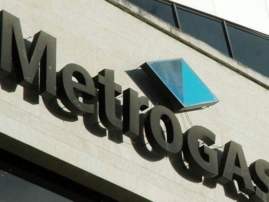 YPF es el accionista mayoritario de Metrogas, con una participación del 70% a través de Gas Argentina S.A.