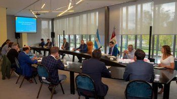 Juan Schiaretti encabez&oacute; una nueva reuni&oacute;n del Comit&eacute; de Acci&oacute;n Sanitaria.