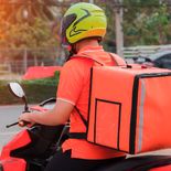 En noviembre surgieron los datos de Rappi, una de las principales plataformas de delivery. Según su índice, la cantidad de repartidores se disparó un 252%. En noviembre surgieron los datos de Rappi, una de las principales plataformas de delivery. Según su índice, la cantidad de repartidores se disparó un 252%.