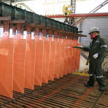 Los cátodos de cobre son de alta pureza (99,99%) y se producen listos para la venta o fundición. Los cátodos de cobre son de alta pureza (99,99%) y se producen listos para la venta o fundición.