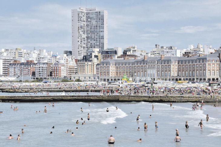 Mar del Plata siempre es una opción elegida para las escapadas cortas. Mar del Plata siempre es una opción elegida para las escapadas cortas.