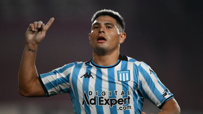 Salas anotó el segundo tanto de Racing.