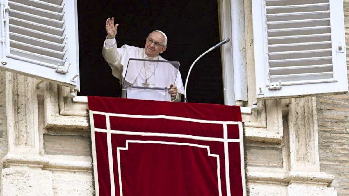 Pope Francis highlighted the great responsibility of universities in the face of the post-pandemic and the war