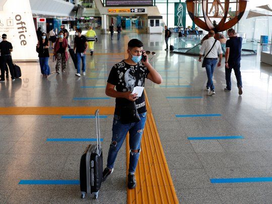 La actividad registró una caída del 56,6% en la llegada de turistas en el primer semestre.