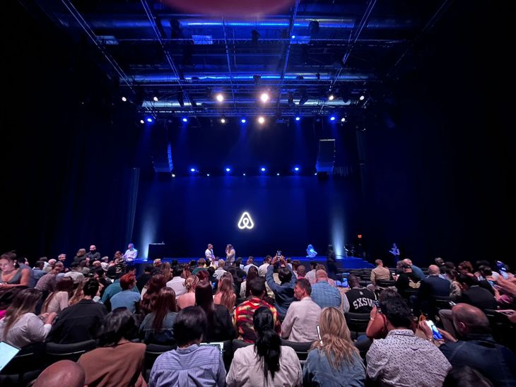 Presentación de Icónicos en Los Ángeles. Presentación de Icónicos en Los Ángeles.