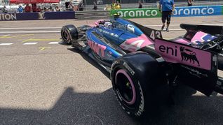 Colapinto concluyó la tanda en la 15ª posición, tras completar 31 vueltas con su Alpine y quedar a 2,211 segundos de la referencia establecida por Leclerc. Colapinto concluyó la tanda en la 15ª posición, tras completar 31 vueltas con su Alpine y quedar a 2,211 segundos de la referencia establecida por Leclerc.