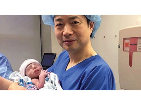 EEUU podría sancionar a médico que engendró bebé con ADN de tres padres