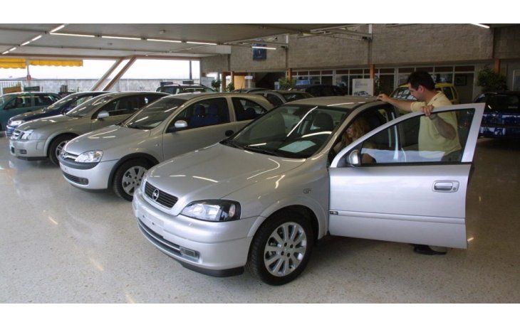 Cayó casi 10% la venta de autos con financiamiento