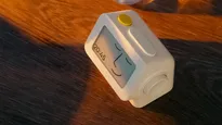 Este despertador busca cuidar tu sueño alejandote de las pantallas antes de dormir.