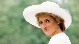 A casi 30 años de la muerte de Diana. A casi 30 años de la muerte de Diana.