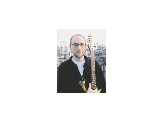 El experimentado Fernando Kabusacki, junto con su National Film Chamber Orchestra, musicaliza en vivo «Metropolis» en el Malba, y nunca con la misma partitura.