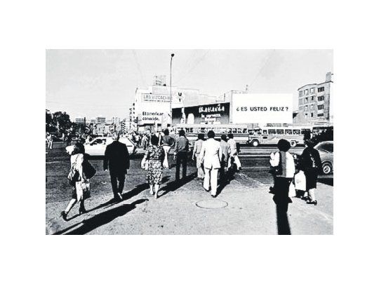 El Parque de la Memoria es el lugar apropiado para exhibir la muestra del artista chileno Jaar con obras producidas entre 1973 y 1981.