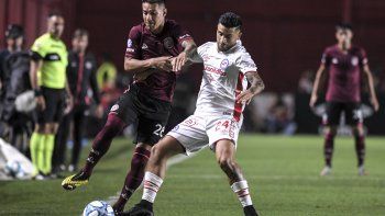 Argentinos y Lanús sacaron un empate que los aleja de la lucha por el título