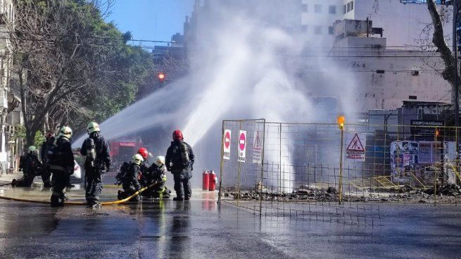 Se produjo un fuerte escape de gas sobre la avenida Juan B. Justo, a la altura de Paraguay.
