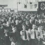El acceso a los archivos históricos alemanes cambió con la tecnología. Durante años, comprobar si un familiar perteneció al NSDAP exigía trámites ante el Archivo Federal que podían tardar meses y ofrecer información limitada.