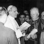 Comienza a difundirse en la opinión pública de México en 1949, el decreto de excomunión del papa Pío XII para aquellos que profesaran la doctrina comunista, Comienza a difundirse en la opinión pública de México en 1949, el decreto de excomunión del papa Pío XII para aquellos que profesaran la doctrina comunista,