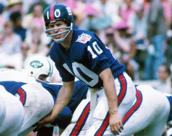 Tarkenton ingresó al Salón de la Fama de la NFL. Tarkenton ingresó al Salón de la Fama de la NFL.