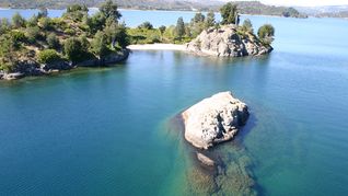 Una joya escondida entre montañas y lagos deslumbra a quienes buscan una experiencia de turismo única. Una joya escondida entre montañas y lagos deslumbra a quienes buscan una experiencia de turismo única.