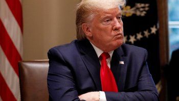 Mientras la econom&iacute;a agoniza, el presidente Trump responsabiliza diariamente a China por las consecuencias del coronavirus.