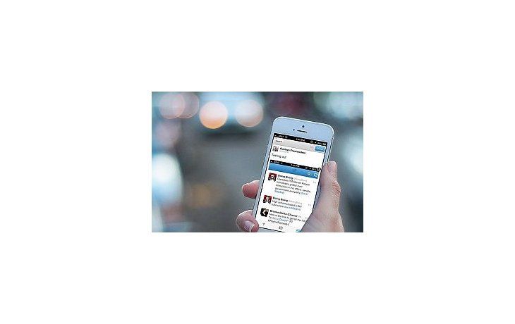 Rubén Oscar Almará, autor del proyecto, argumentó que por medio de las redes sociales, tales como Twitter y Facebook, se puede promover y alimentar la sensación de tensión.