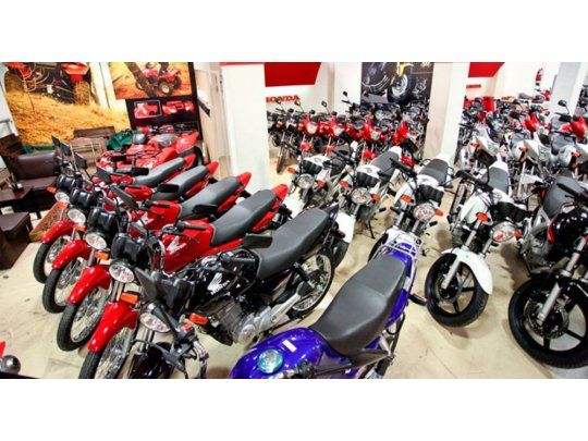 Venta de motos creció 13,5% en agosto, pero en el año cae 5%