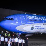 Varios combinados nacionales deberán pasar mucho tiempo en el avión, debido a las enormes distancias que recorrerán durante la Copa del Mundo. Varios combinados nacionales deberán pasar mucho tiempo en el avión, debido a las enormes distancias que recorrerán durante la Copa del Mundo.