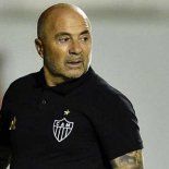 Desde su retorno, Sampaoli estuvo al frente en 31 partidos, con un balance de nueve victorias, 14 empates y ocho derrotas, lo que equivale al 44% de los puntos en juego. Como dato destacado, alcanzó la final de la Copa Sudamericana 2025, aunque el equipo terminó como subcampeón tras caer por penales frente a Lanús. Desde su retorno, Sampaoli estuvo al frente en 31 partidos, con un balance de nueve victorias, 14 empates y ocho derrotas, lo que equivale al 44% de los puntos en juego. Como dato destacado, alcanzó la final de la Copa Sudamericana 2025, aunque el equipo terminó como subcampeón tras caer por penales frente a Lanús.
