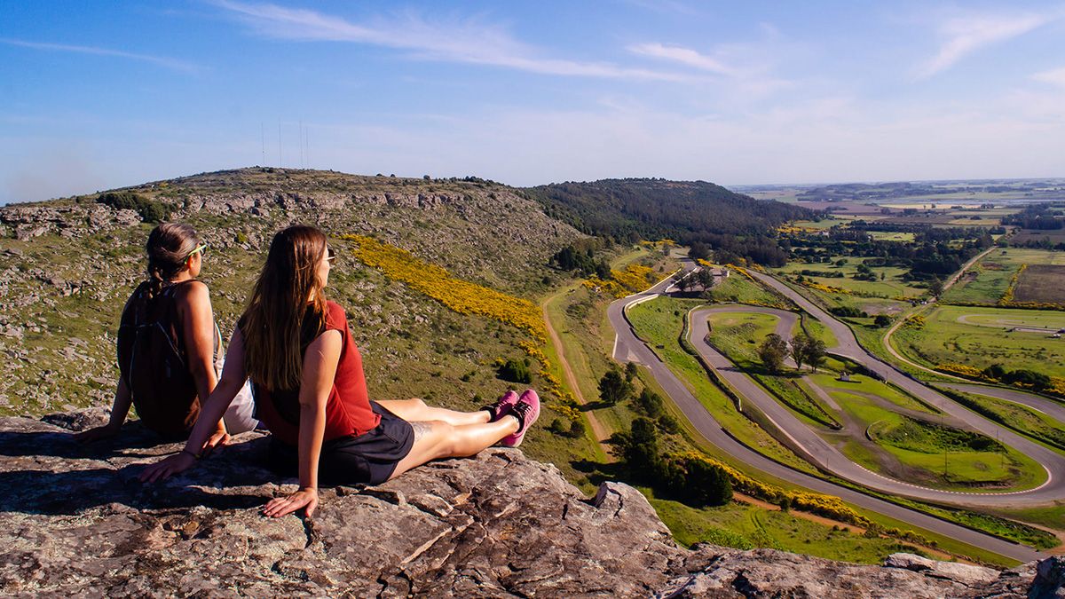 Long weekend: almost 1.5 million tourists traveled and spent more than 8.00 million