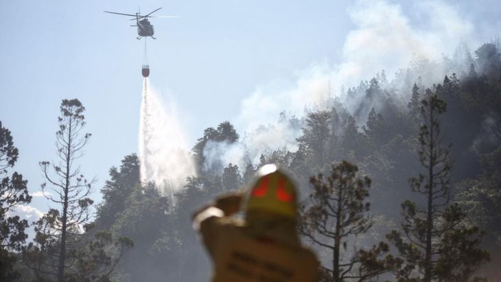 Incendio forestal en el Parque Nacional Los Alerces, en Chubut. Incendio forestal en el Parque Nacional Los Alerces, en Chubut.