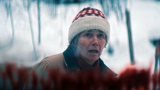 Emma Thompson, perdida en la nieve de Muerte en invierno, de Brian Kirk. Emma Thompson, perdida en la nieve de Muerte en invierno, de Brian Kirk.