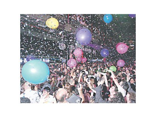 Fiestas de fin de año: tecnología, shows y mucha creatividad
