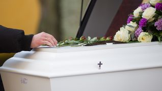 Un funeral en Nuevo León terminó en escándalo.