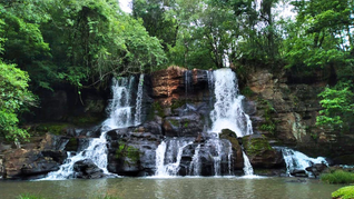 Salto Teodoro Cuenca, un refugio natural que combina belleza y preservación ambiental.