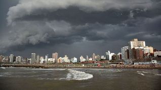 La Costa Atlántica sufrió un fuerte temporal. La Costa Atlántica sufrió un fuerte temporal.