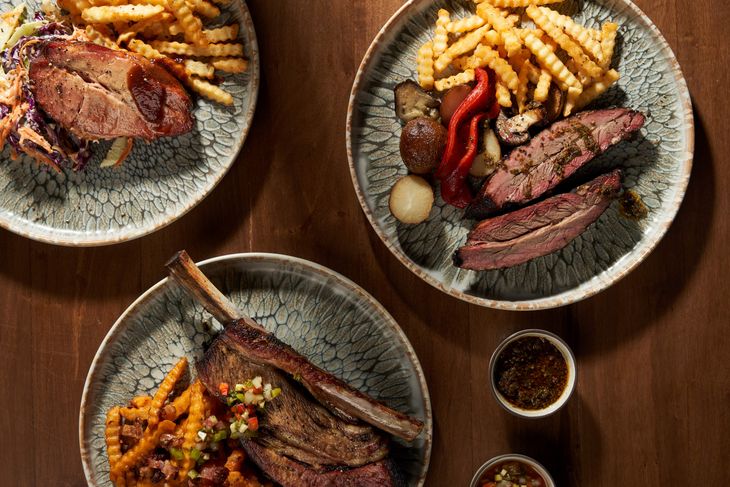 Especializado en técnicas de cocción lenta y carnes al humo. Especializado en técnicas de cocción lenta y carnes al humo.