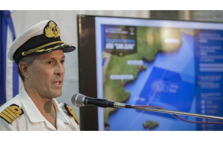 La Armada Argentina informó que durante el fin de semana se registraron olas de cinco metros y vientos con ráfagas de 75 kilómetros por hora en la zona de búsqueda.