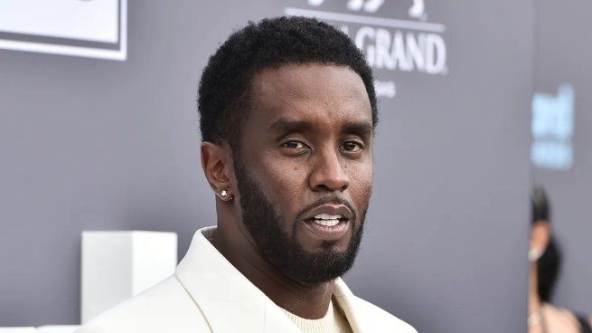 Sean Diddy Combs está detenido por presunto tráfico sexual, extorsión y prostitución.