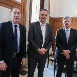 Diego Santilli, Manuel Adorni y Sergio Ziliotto se reunieron a principios de diciembre en la Casa Rosada. Diego Santilli, Manuel Adorni y Sergio Ziliotto se reunieron a principios de diciembre en la Casa Rosada.