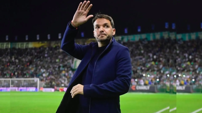 Como consecuencia de los malos resultados, Nicolás Larcamón fue despedido de Cruz Azul.