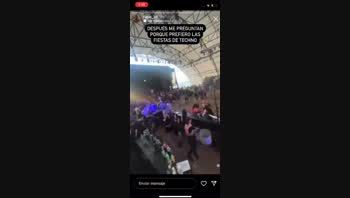 peleas, robos, botellas y mesas lanzadas en pleno recital de l-gante y callejero fino