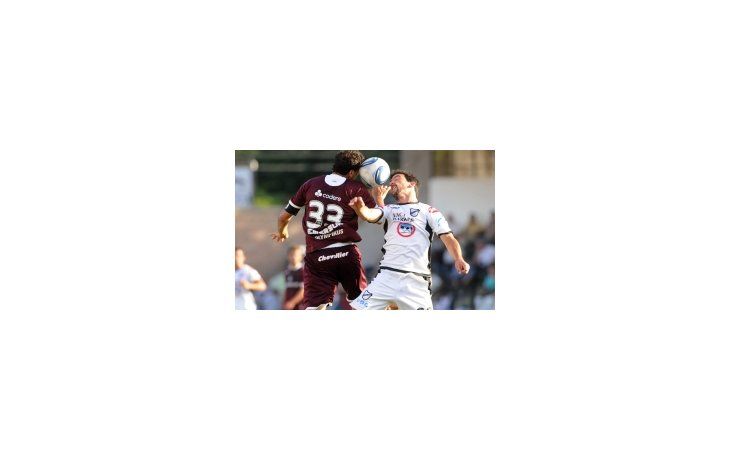 Lanús y All Boys aburrieron en Floresta.