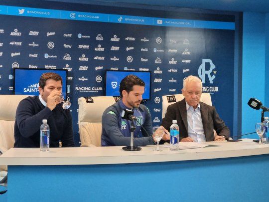 Fernando Gago renovó su contrato con Racing hasta 2023.