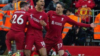 historico: el liverpool goleo al manchester united en la premier league