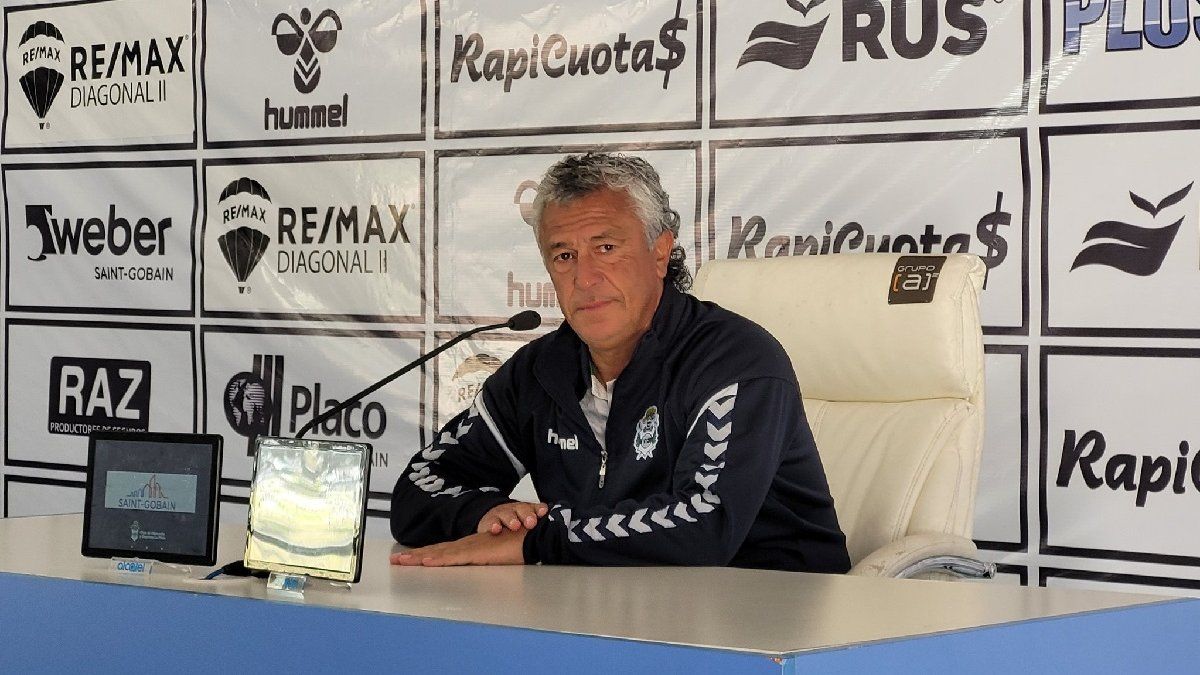 Néstor Gorosito fue muy duro con el arbitro ante San Lorenzo