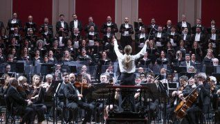 La celebración será el próximo sábado. La celebración será el próximo sábado.