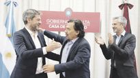 vínculo. El ministro de Turismo, Matías Lammens, mantiene una muy buena relación con los gobernadores. En la foto, junto al salteño Gustavo Sáenz y el ministro de Turismo y Deportes de esa provincia, Mario Peña.
