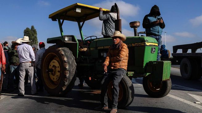 Paro nacional de agricultores en todo México.