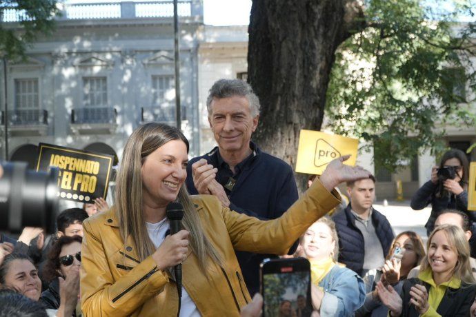 Silvia Lospennato concretó una nueva recorrida por la ciudad de Buenos Aires.